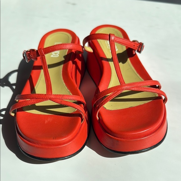 Labucq Red Wedge Sandals - Picture 9 of 16